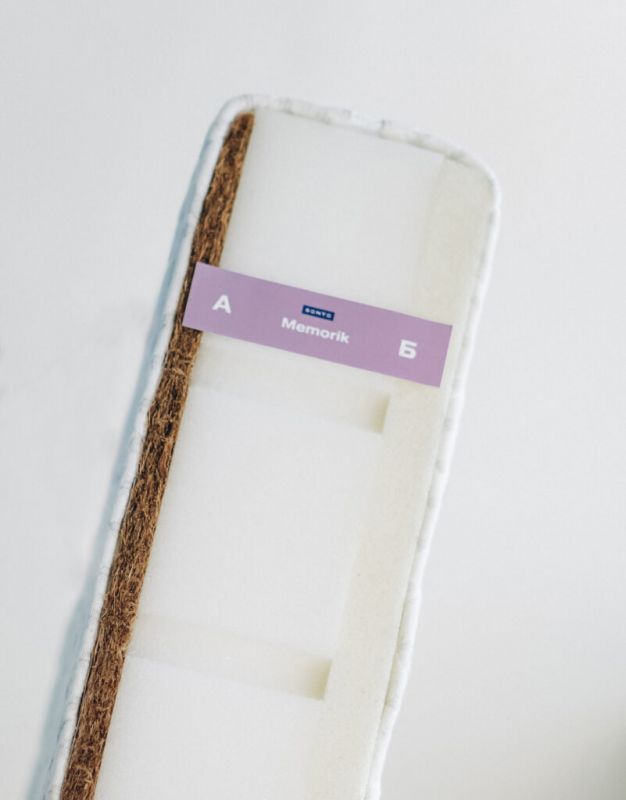 Матрас детский Memorik, в детскую кроватку, размер 120x60x12см с кокосом