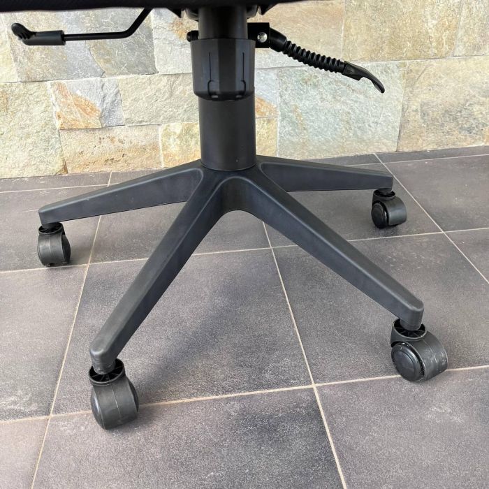 Офисное кресло из сетки Prestige Mesh 008 Черный, Prestige, для офиса Сетка