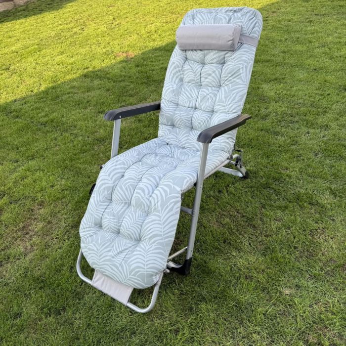 Садовий шезлонг тканинний + матрац Sofotel ChillWell 286403 Світло-зелений