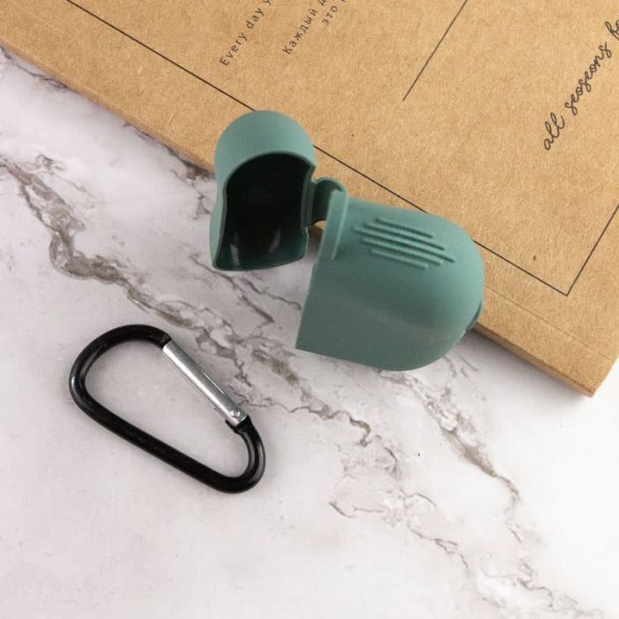 Силиконовый футляр New с карабином для наушников Airpods Pro