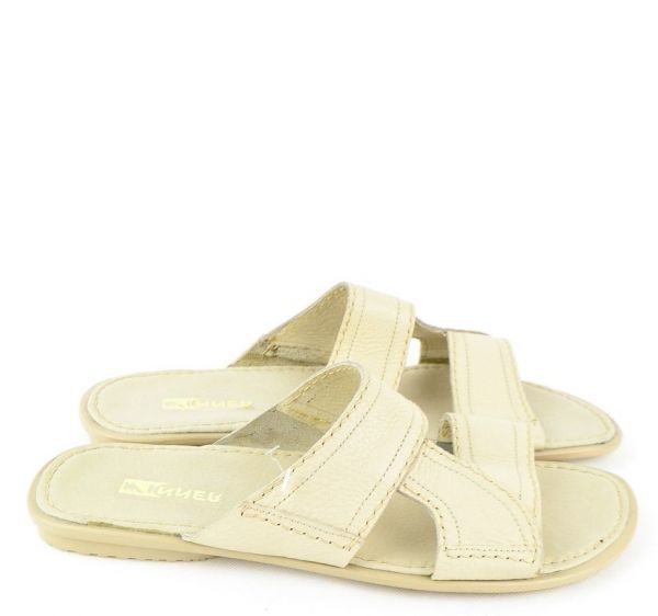 Шльопки Winner