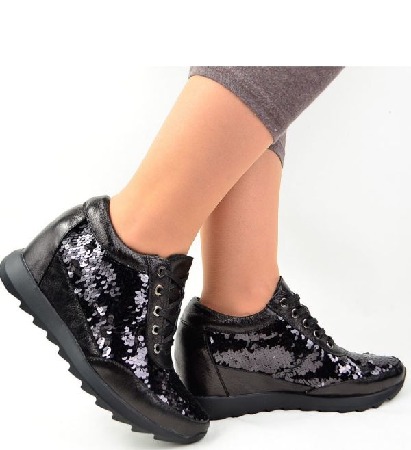 Снікерси з паєтками Style