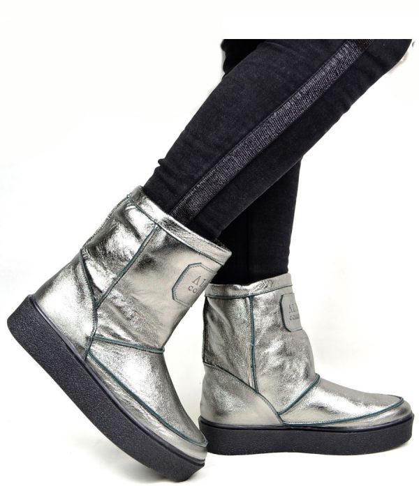 Уггі жіночі на овчинці Nikkel